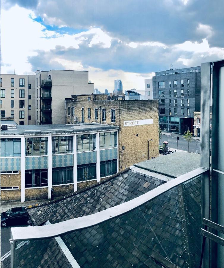 Double Room With Private Balcony London Exterior foto